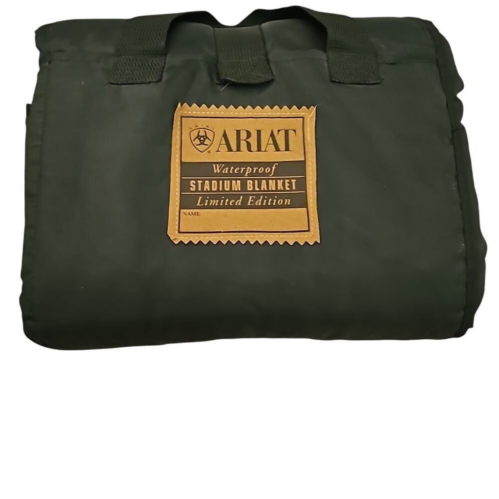 Ariat Waterproof Stadium Blanket
